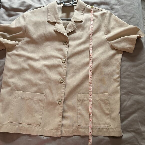 Tan short sleeve button down with pockets - Picture 6 of 6